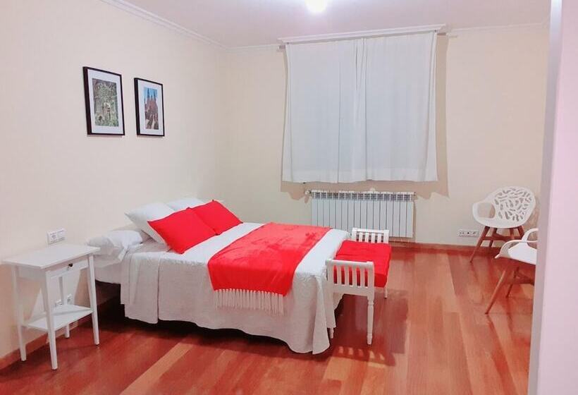 簡易ホテル Estrella Do Camiño