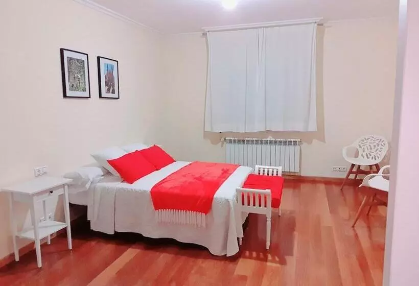 簡易ホテル Estrella Do Camiño