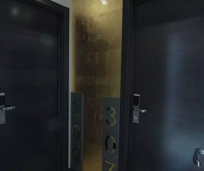 مسافرخانه Grecorooms