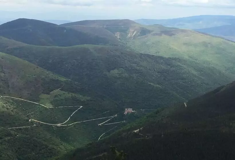 Hostal Monasterio De Valvanera