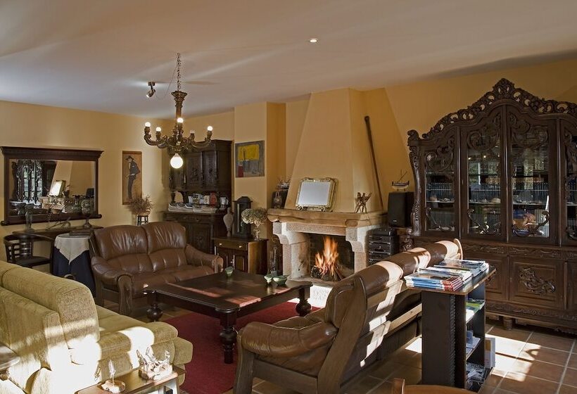 هتل Casa Rural A Rega