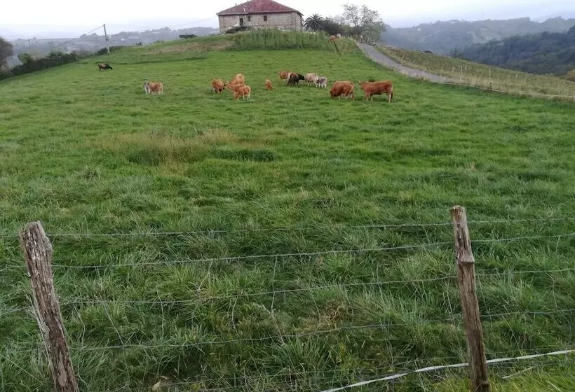 هتل روستایی Casa Rural Aristondo Agroturismo