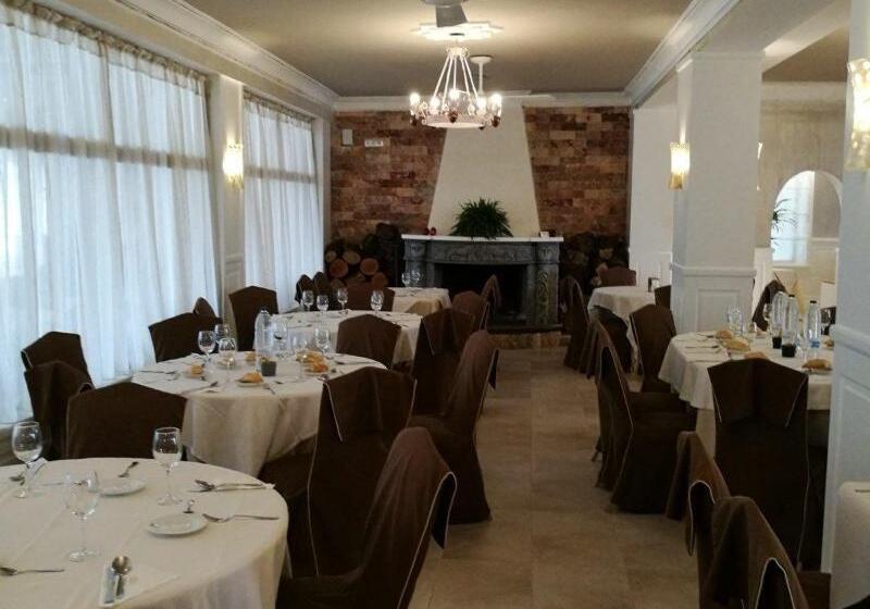 펜션 Restaurante Montserrat