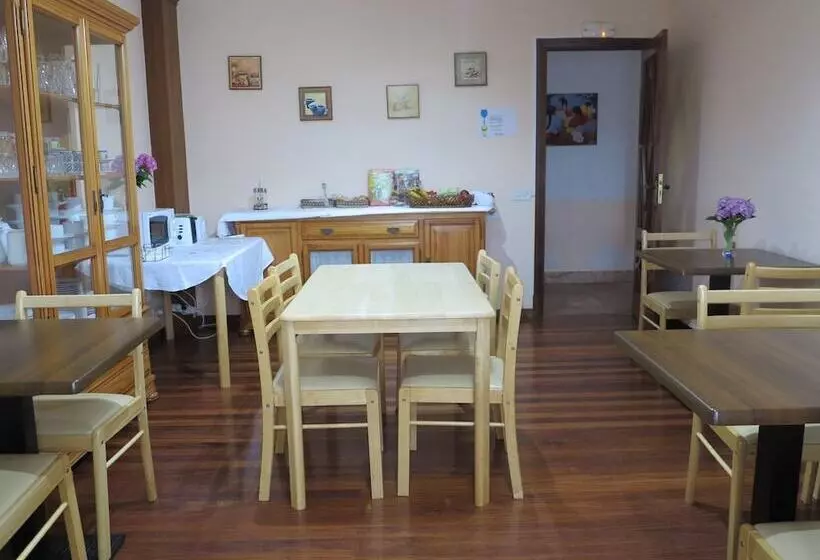 ユースホステル Hostal Boavista