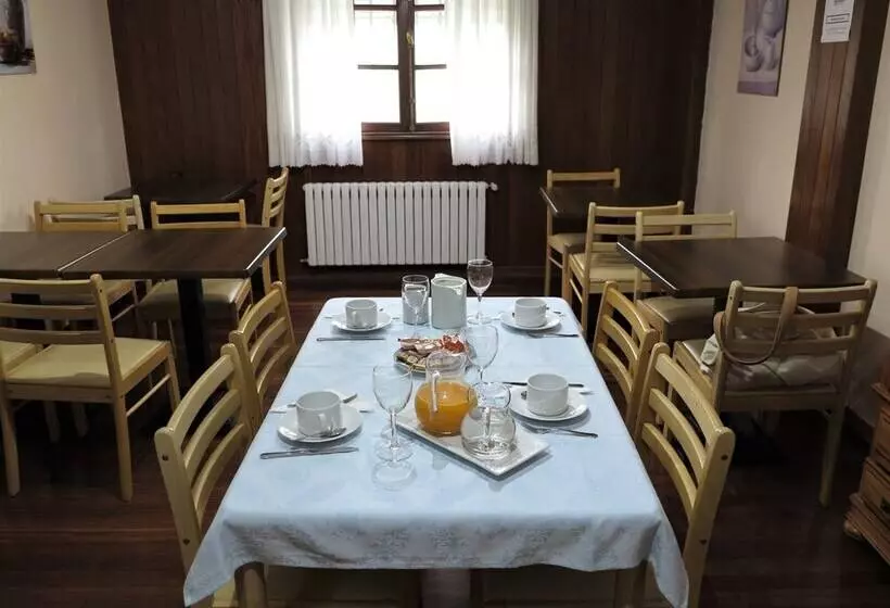 ユースホステル Hostal Boavista
