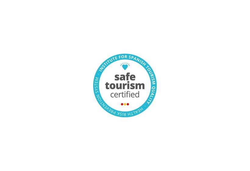 Общежитие Hostal Entreportales