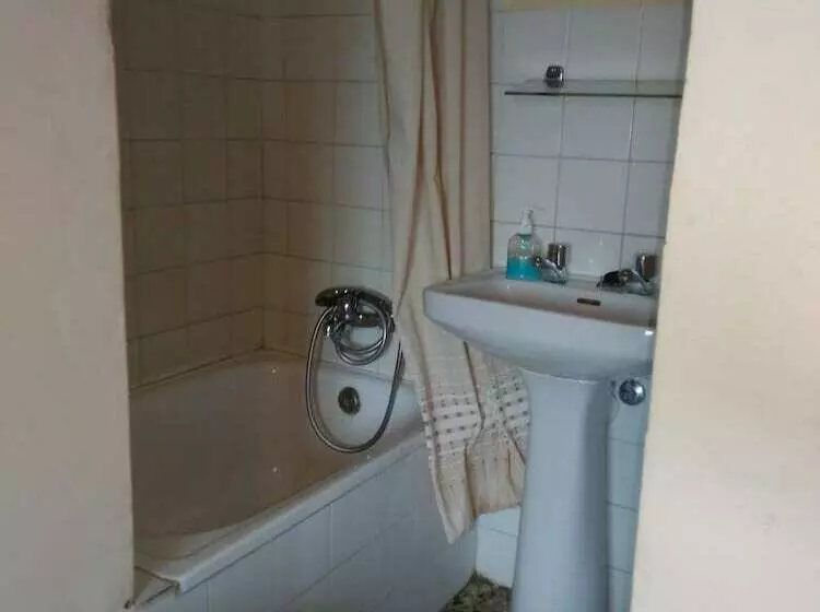 Hostelli Pension Martinez