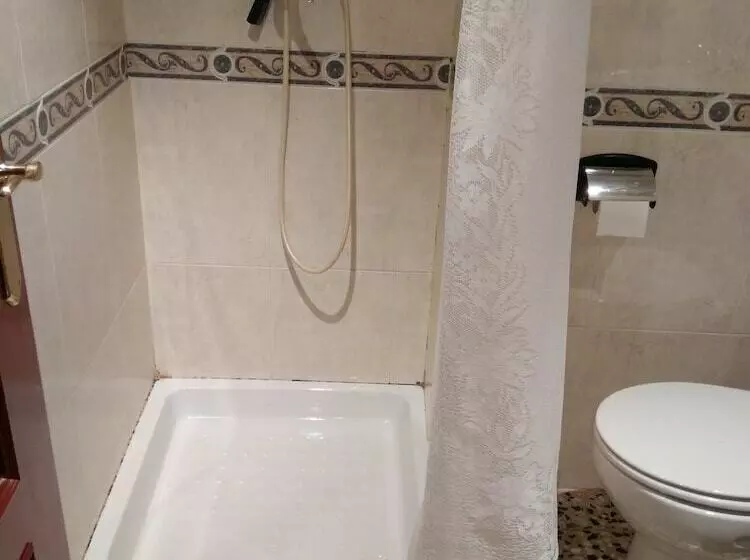 Hostelli Pension Martinez