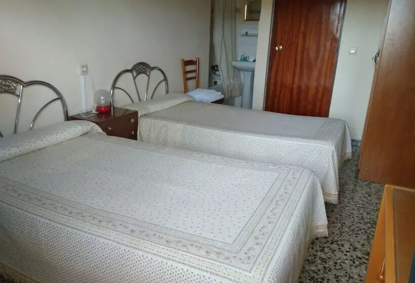 Hostelli Pension Martinez