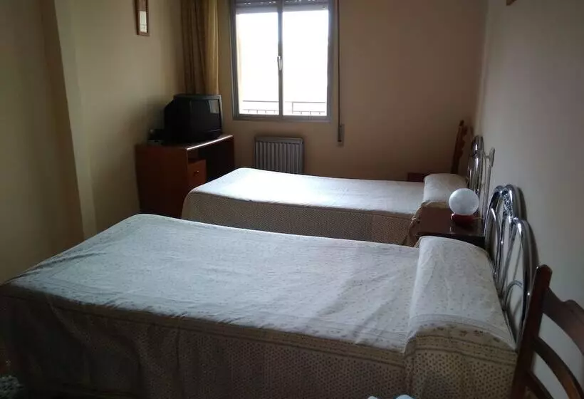 Hostelli Pension Martinez