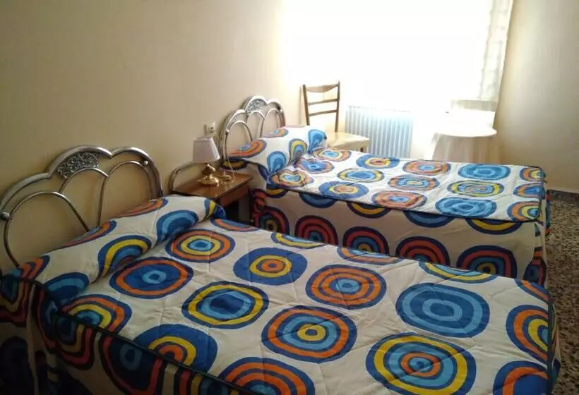 Hostelli Pension Martinez