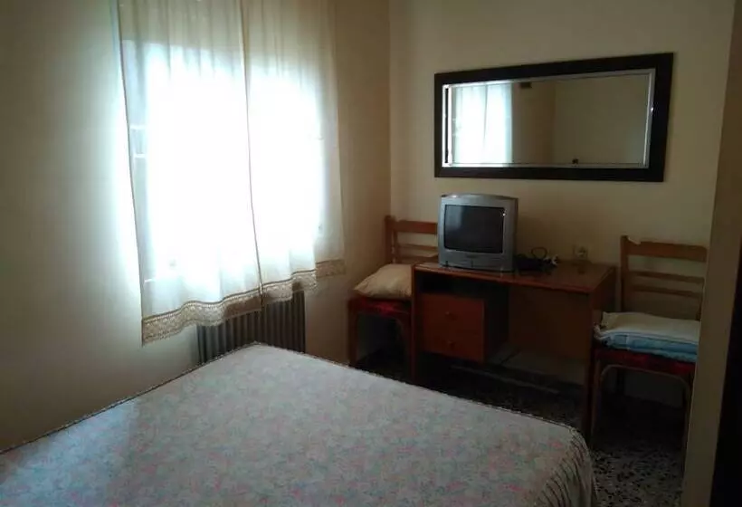 Hostelli Pension Martinez