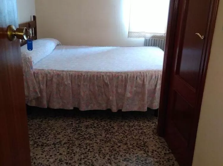 Hostelli Pension Martinez