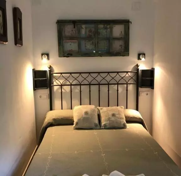 Hostal Restaurante Fogón De Gredos