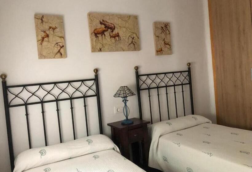 Hostal Restaurante Fogón De Gredos