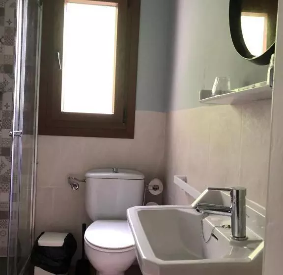 Hostal Restaurante Fogón De Gredos