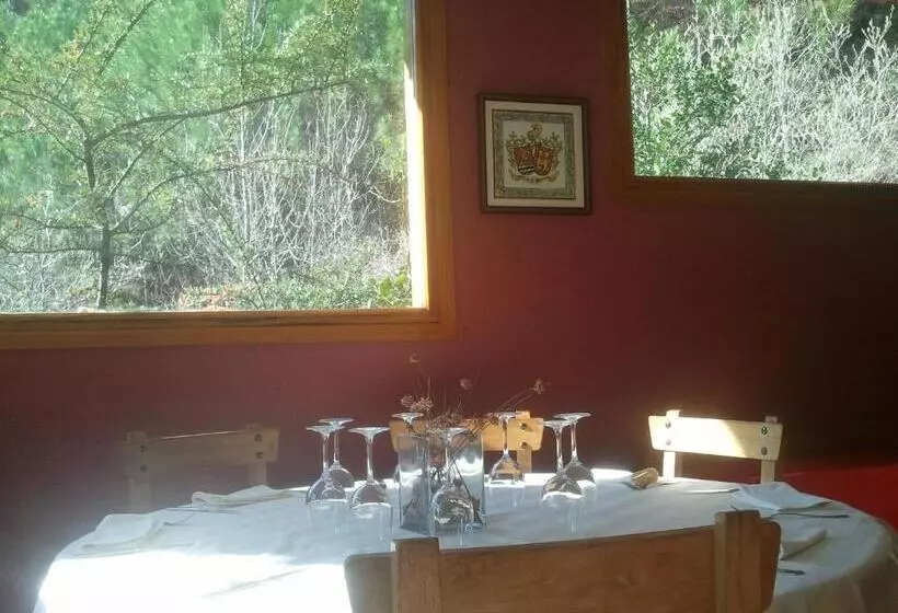 Hostal Restaurante Fogón De Gredos