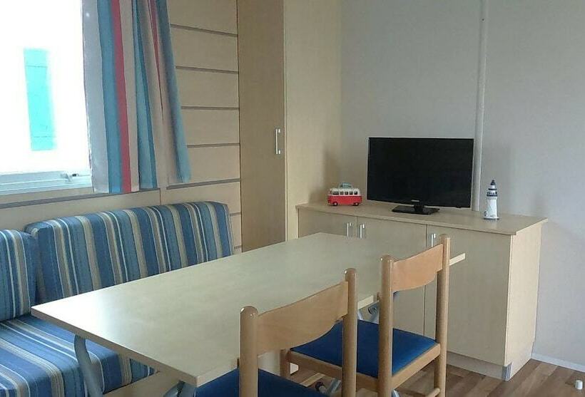 هتل Camping Rinlo Costa