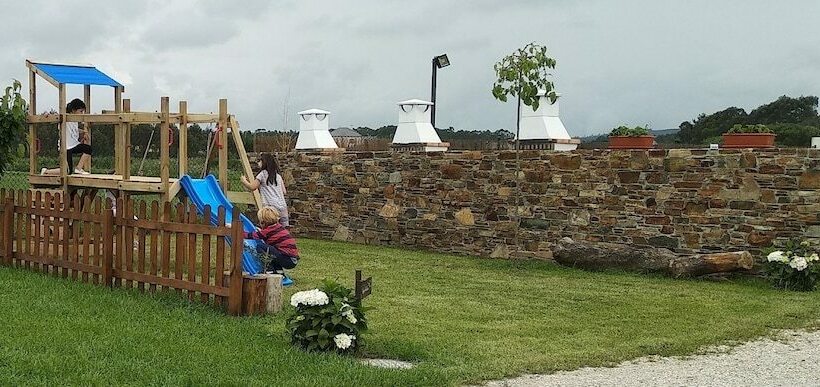 هتل Camping Rinlo Costa