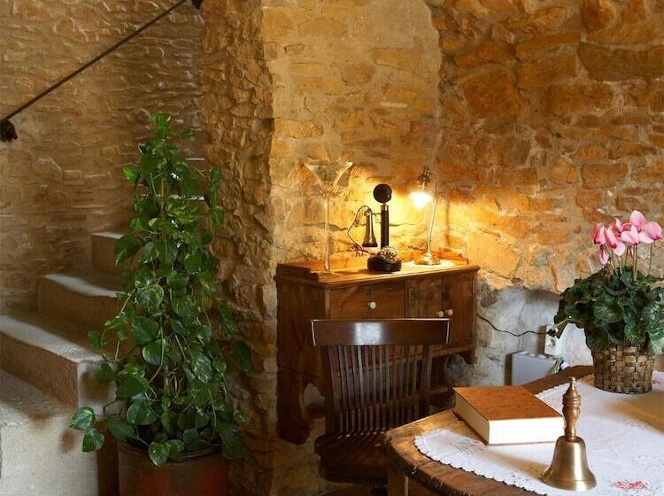 פנסיון Can Barrull