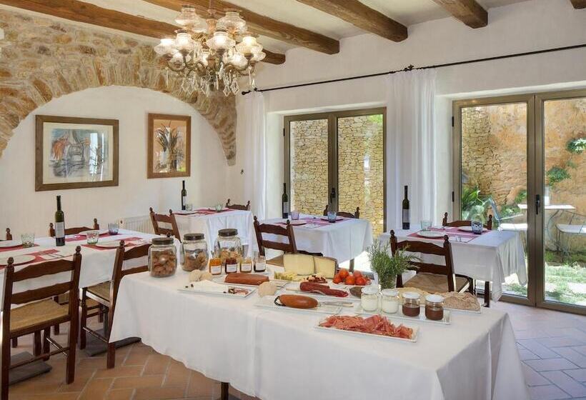 פנסיון Can Barrull