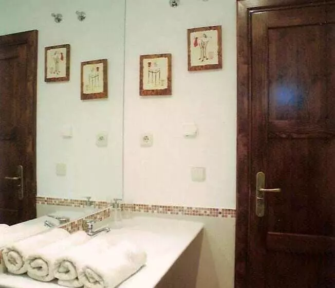 Majatalo Casa Rural La Llave De Miraflores