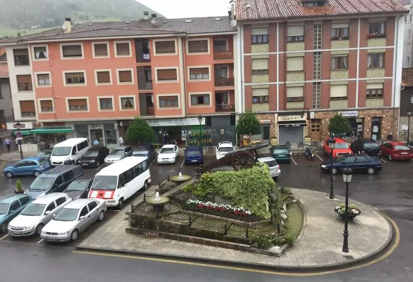 پانسیون Hostal Café Español