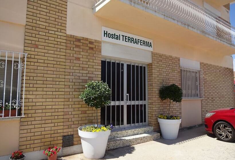 بنسيون Hostal Terraferma