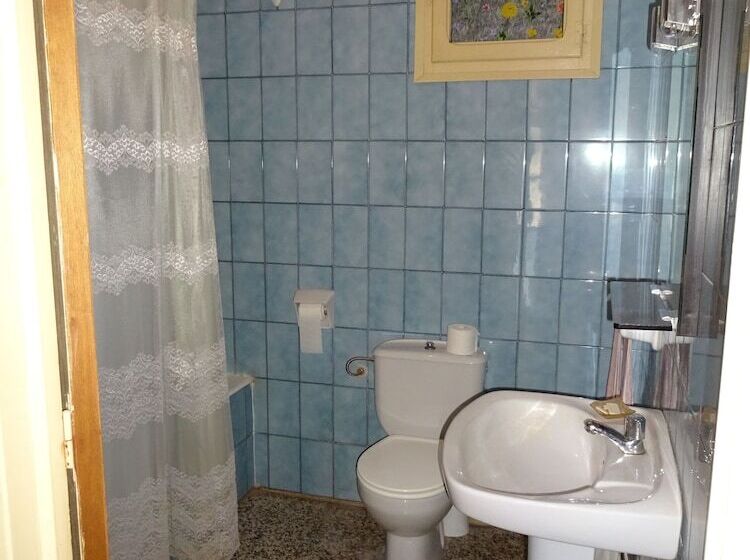 بنسيون Hostal Terraferma