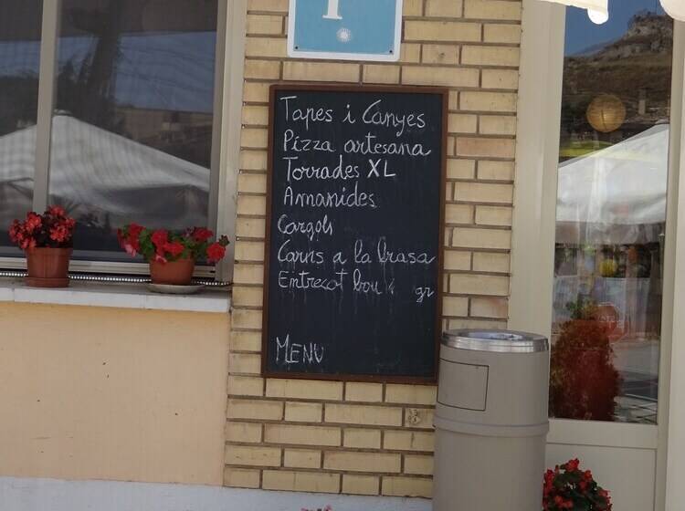 بنسيون Hostal Terraferma