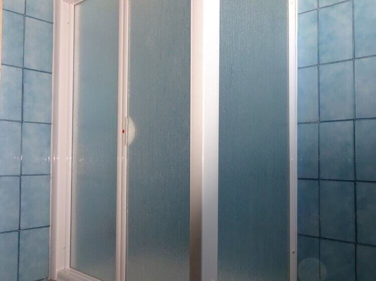 بنسيون Hostal Terraferma