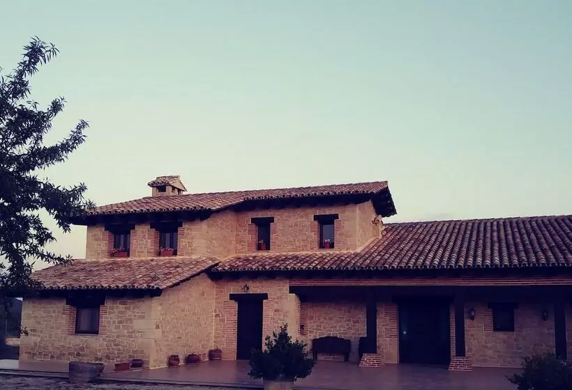 Majatalo La Contrada