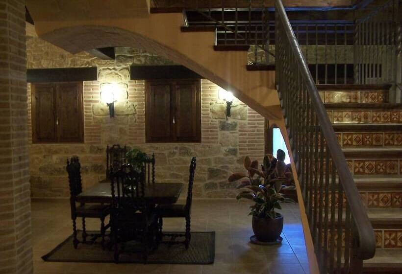 پانسیون La Contrada