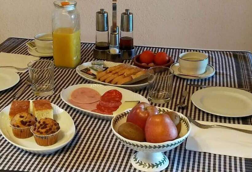 پانسیون La Contrada