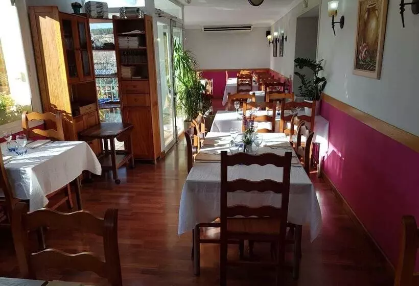 ペンション Mas Subirats