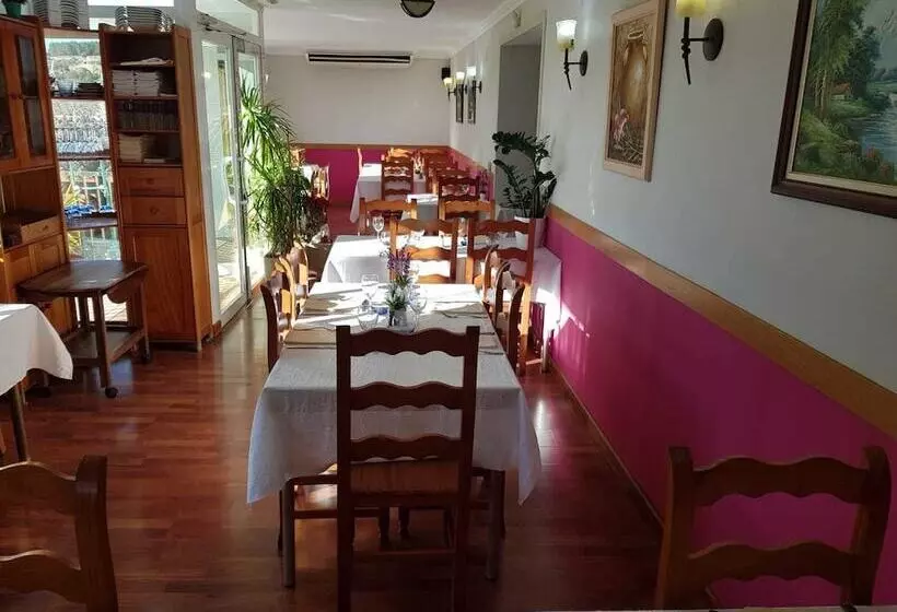 ペンション Mas Subirats