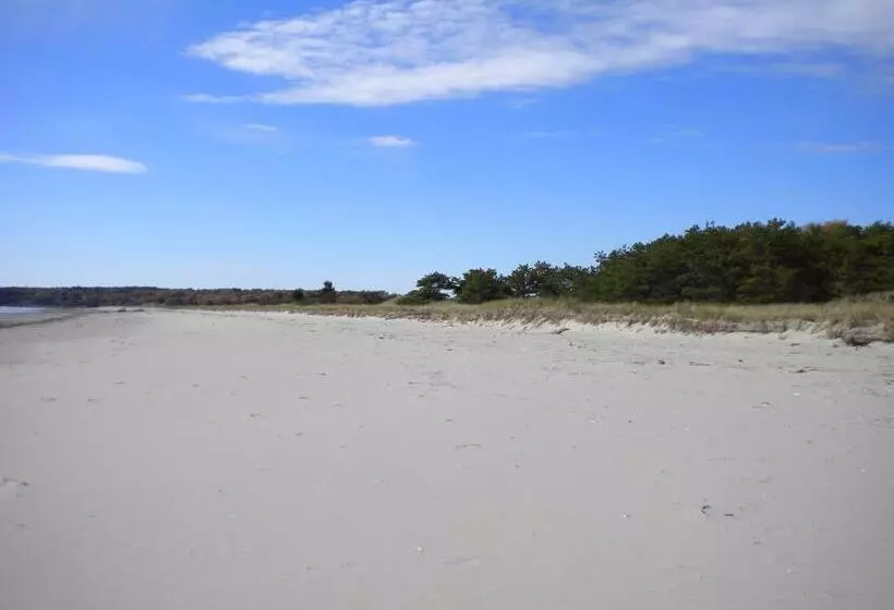 Benjamin F. Packard House Bed And Breakfast