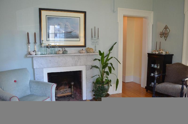 Benjamin F. Packard House Bed And Breakfast