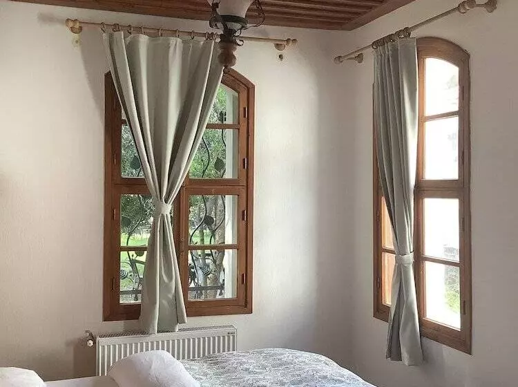 Hotelli Athena Pension