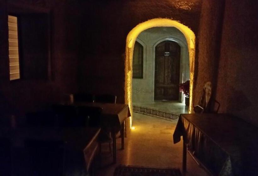 هتل Family Cave Suite