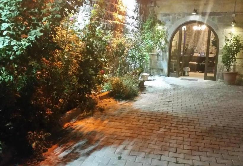 هتل Family Cave Suite