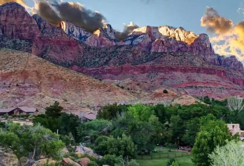 Lafave Luxury Rentals At Zion