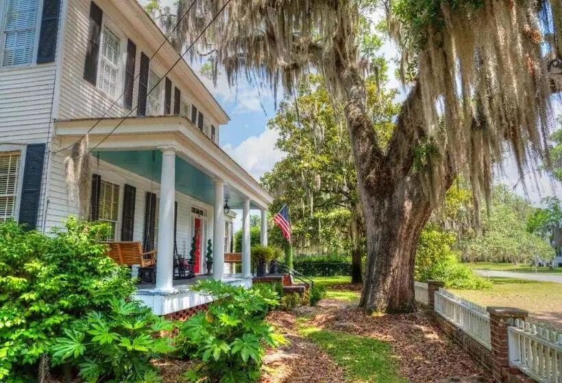 Open Gates Bed & Breakfast