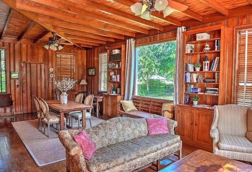 Open Gates Bed & Breakfast