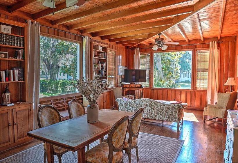 Open Gates Bed & Breakfast