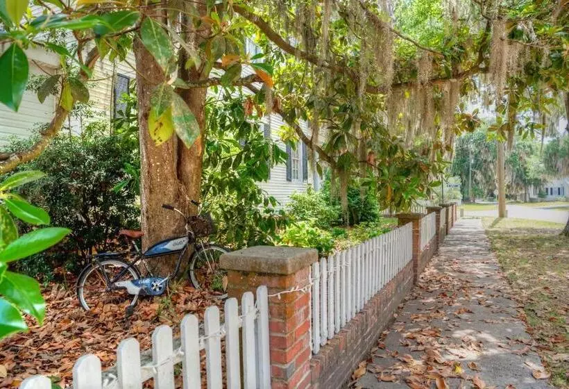 Open Gates Bed & Breakfast