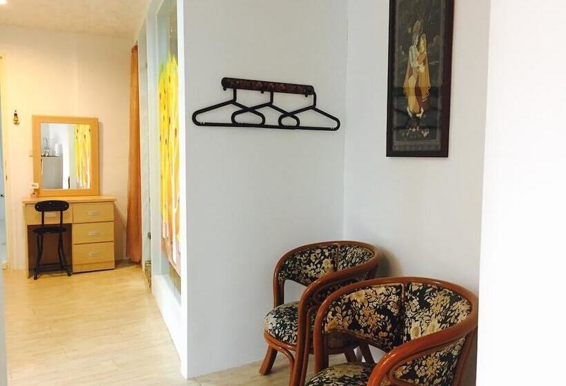 پانسیون Sun Moon Lake Yue Retreat