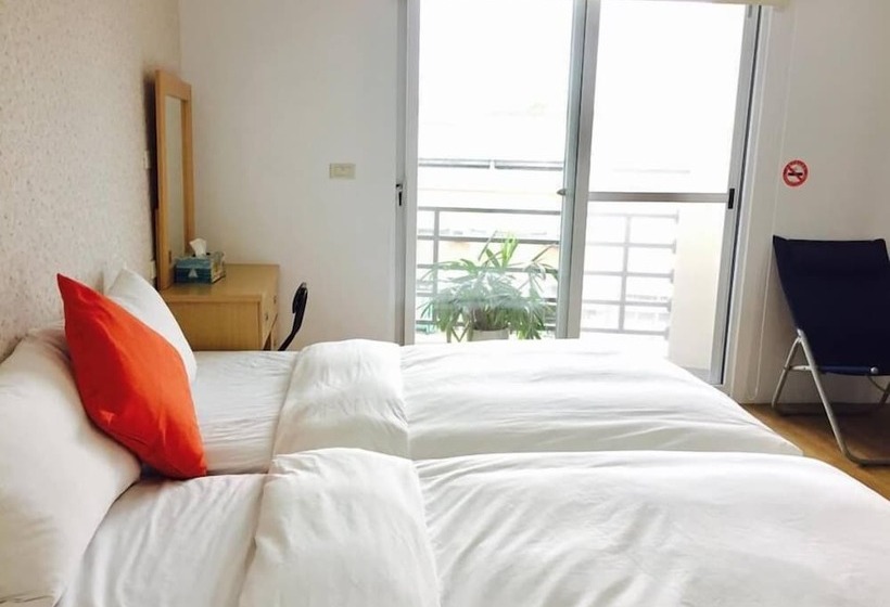 پانسیون Sun Moon Lake Yue Retreat