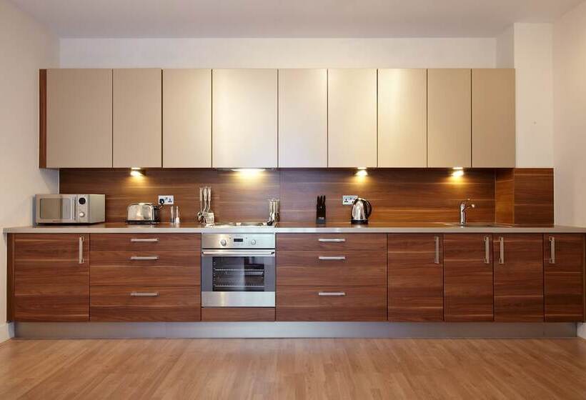 Skyline Plaza By Viridian Apartments