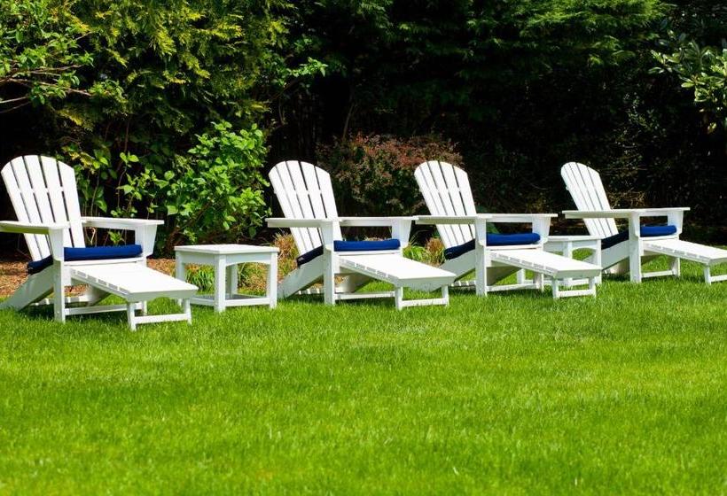 Southampton Village Motel